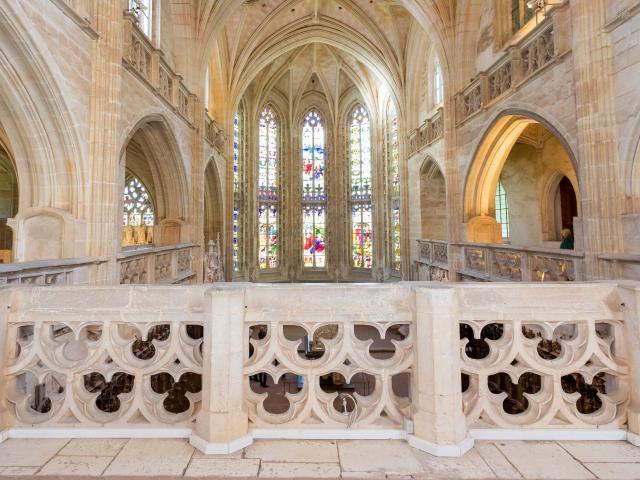 Vue du jubé à l'intérieur du Monastère Royal De Brou