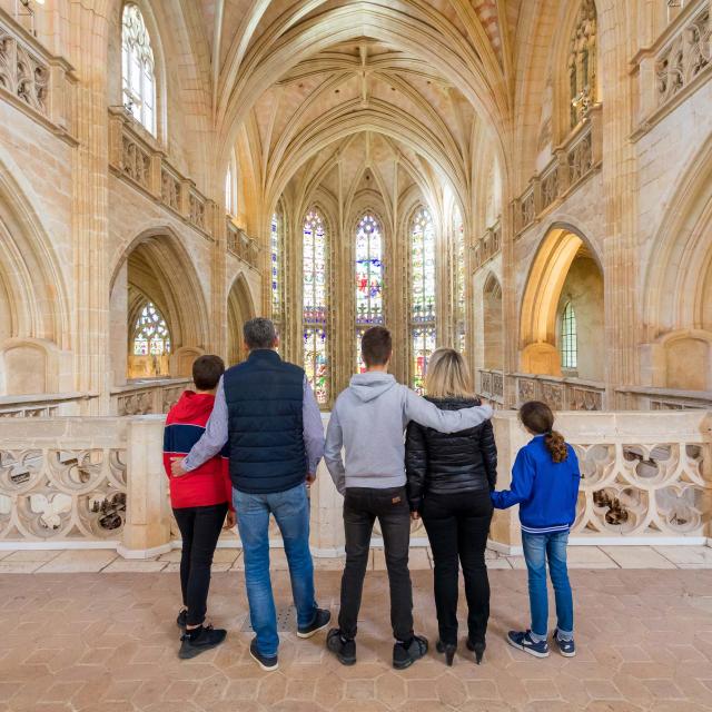 Famille au Monastère Royal De Brou