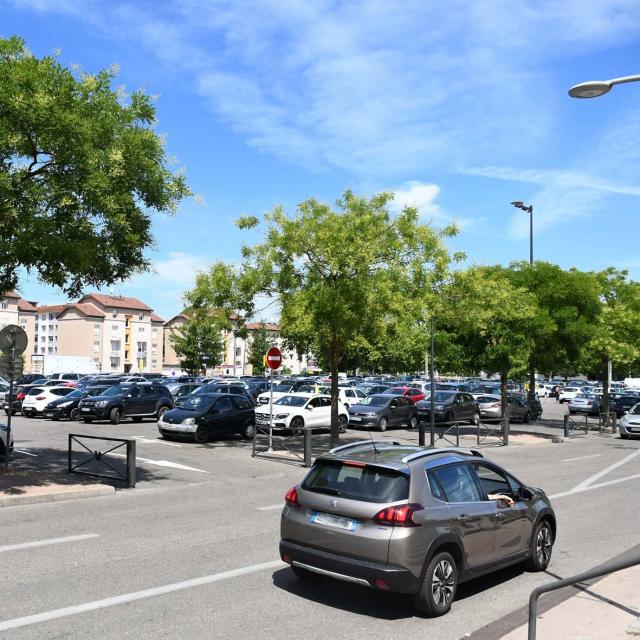 Parking Chp Foire1 ©ville De Bourg En Bresse Serge Buathier