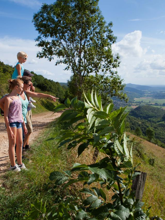 Promenade en famille Mont Myon, Ain.