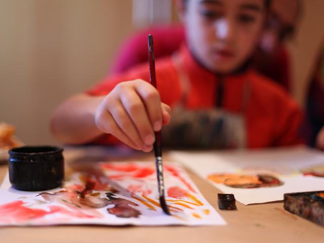 Atelier en famille autour de l'exposition Daniel Sarrabat, Monastère Royal de Brou, à Bourg en Bresse, Ain.