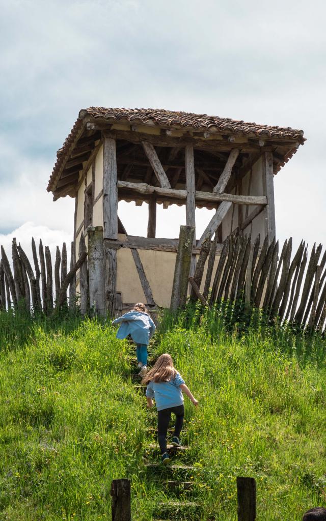 Enfants dans une Poype