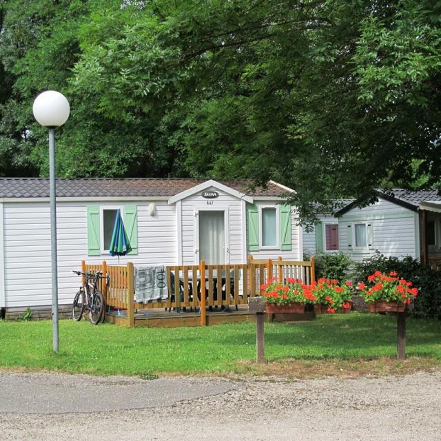 Camping De L'ile Chambod