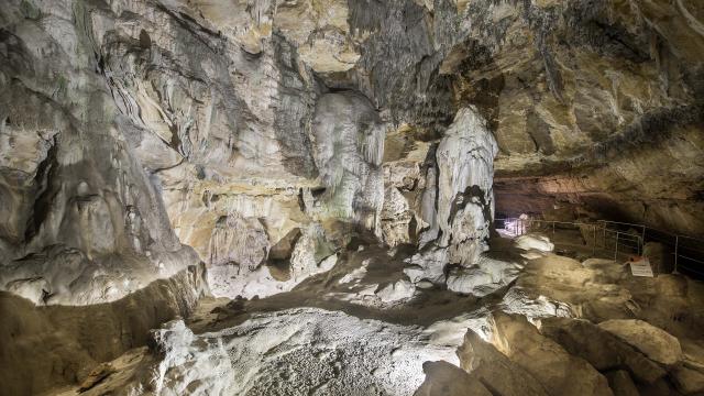 Grottes