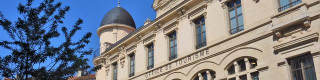 Facade Office de tourisme Bourg-en-Bresse destinations