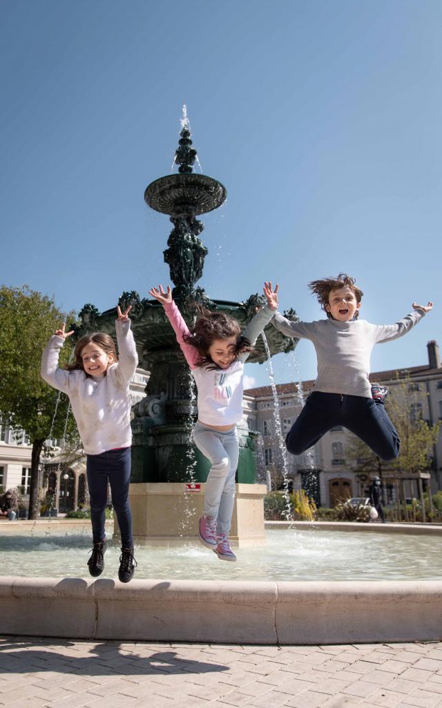 fontaine place Bernard à Bourg-en-Bresse